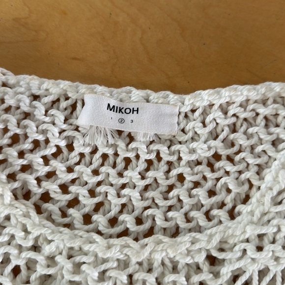 Mikoh crocheted sweater. Size medium. Great condition - Picture 2 of 2